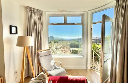 24 CLIFF APARTMENT-3 BED-GROUND FLOOR-SEA VIEWS - Photo 24