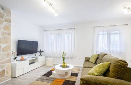 Charming village house with pool - Photo 39