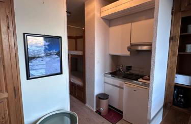 Studio cosy 4 pers, à APOLLO - Pied des pistes - SkiOpied, Casier à skis - Parking Gratuit - Domaine des Sybelles - Foto 8