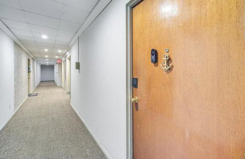 6 Mi to Downtown Cleveland Lakeview Condo! - Foto 18