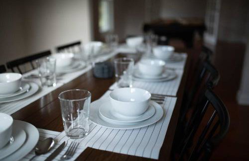 Relaxing 5-Bedroom Villa with Outdoor Oasis - Foto 21