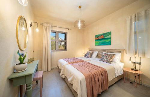 Villa Rodamos - Photo 24