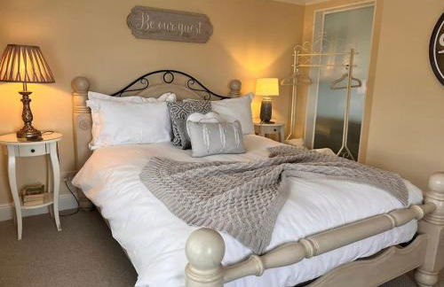 Blue Anchor House - Seaview, Hot Tub Apartments - Photo 32