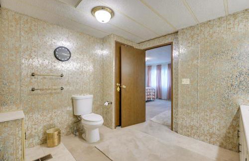 Cozy Salmon Home with Mountain Views and River Access - Foto 18