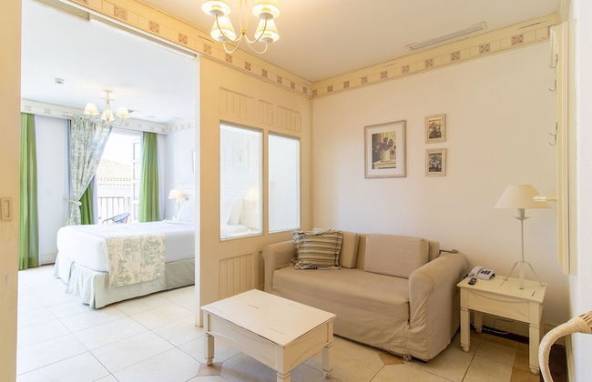 Confortáveis Studios no IL Campanario Resort ILCJR - Photo 1