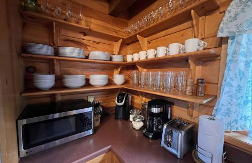 Rustic Ridge Log Cabin: Hot Tub, Games, Views! - Foto 23