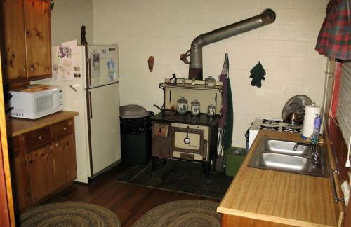 Secluded Forest Cabin in Rhododendron near Mt Hood Village in Oregon - Foto 10