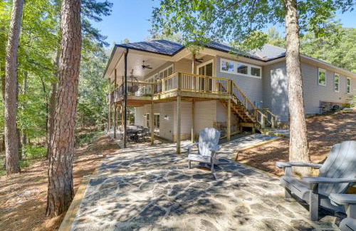 Luxury Lakefront Retreat with Deck and Patio! - Foto 39