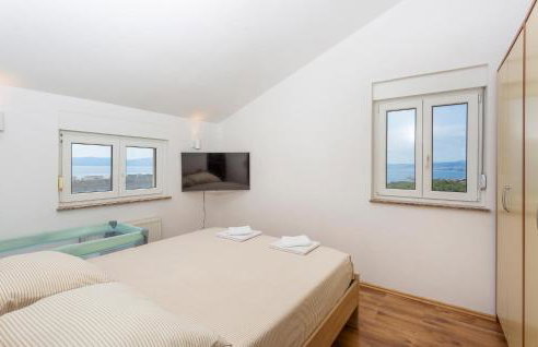 Awesome Apartment In Omisalj With Wifi - Foto 21