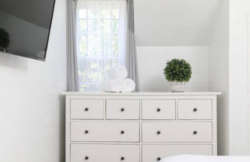 3 Bedroom 2 Bath House with Parking - 10 Guests - Foto 13