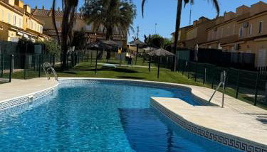 Casa coqueta con jardin - Foto 2