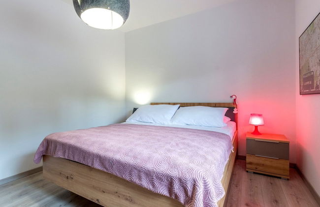 Serene Rural Villa With Pool, Sun Deck, and Children's Play Area - Foto 7