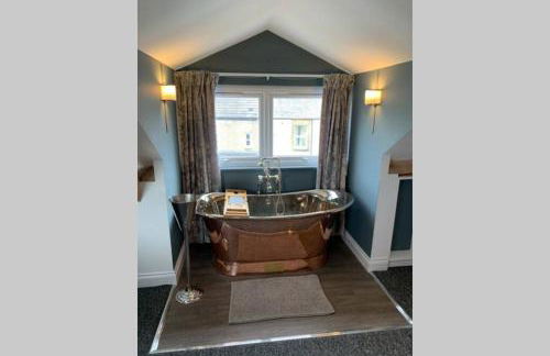 The Rockpool - private hot tub and sea views - Photo 24