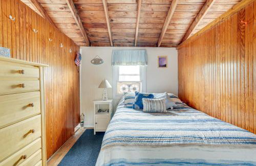 Rockport Cottage with Patio - Steps to Beach! - Foto 13