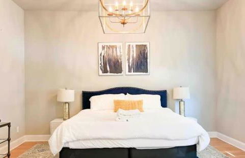 Pet-Friendly 4BR Family Home with Fenced Yard - Foto 21