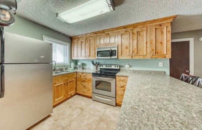 Spacious 2BR, 2BA for 6- Kristi - Photo 6