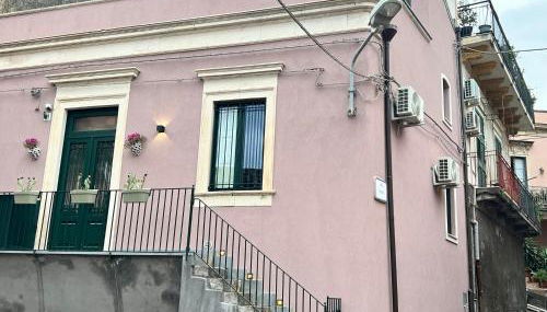 donna serena Aci Castello - Foto 3