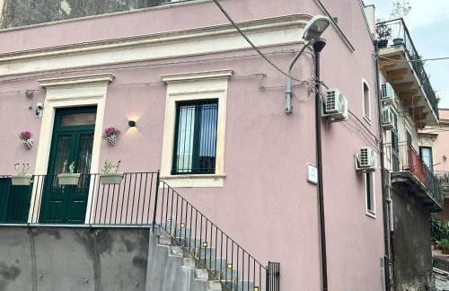 donna serena Aci Castello - Photo 3