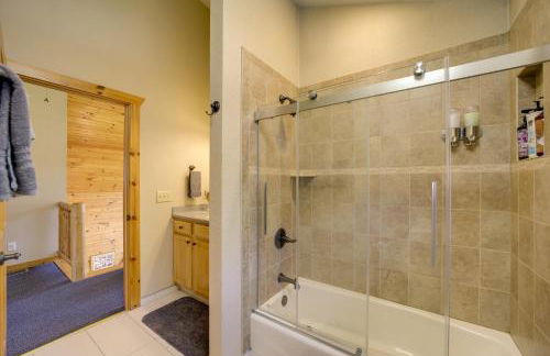 Maggie Valley Cabin with Private Hot Tub and Game Room - Foto 25