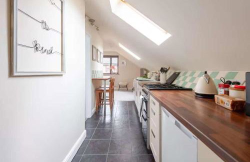 Cozy One-bed Apartment in Nottingham - Photo 23