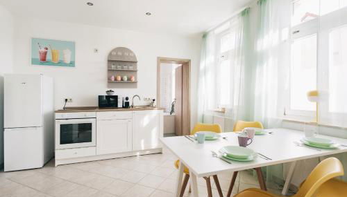 Creekside Colors - Playful Apartment - Foto 3, stove, toaster