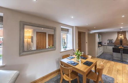 The Manor Barn - Photo 17