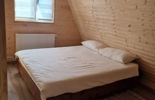 Bucovina-a-framehouse-hottub-fireplace-patio-wifi - Foto 6