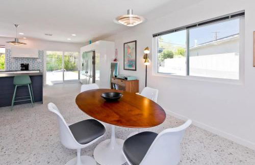 Quintessential Family Palm Springs Salt Pool Spa Casita - Foto 16