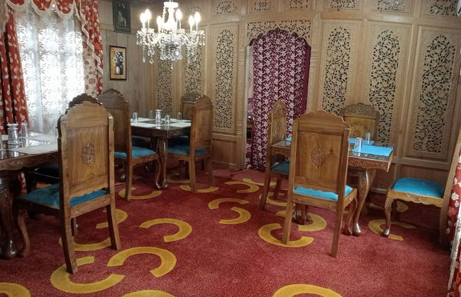 The Mughal Palace Eco Luxury Houseboat - Foto 9