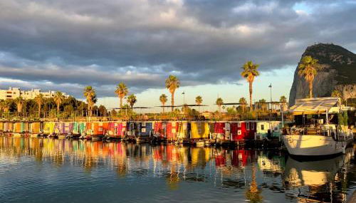 Boat Haus - Casas Flotantes frente a Gibraltar - Foto 3