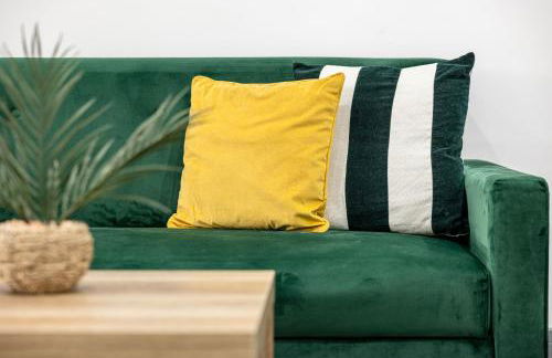 ROOMS NEAR ME - All amenities, private access entire place, kitchen & washroom, smart tv, parking nearby - Foto 10