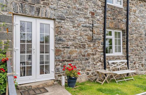 3 Bed in Llwyncelyn 49854 - Photo 6