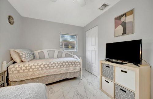 Sleeps 8 Near Busch Gardens with BBQ and Fenced Yard - Foto 56