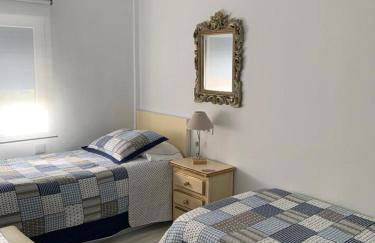 EDIFICIO EL MIRADOR -SITUADO en Playa del Puntal Villaviciosa Primera Linea Playa - Foto 10