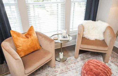 Roof Deck Grill VIEWS 2 Miles from Broadway - Foto 24