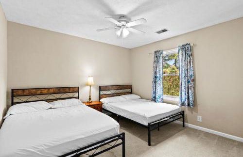 Lilburn Gateway with Game Loft, Fire Pit, Stone Mountain - Foto 38