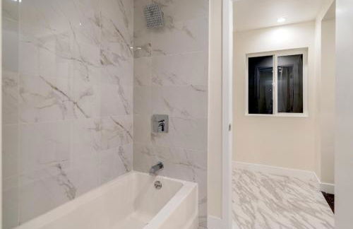 Nice Cozy Home - Photo 15