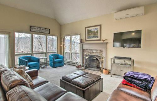 Spacious Ski-inandOut Black Mountain Home with Deck! - Foto 4