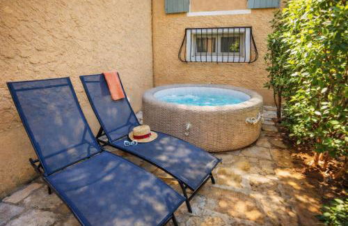 Le jardinet d'Emma - Jacuzzi & Jardin à Arles Calme Parking Gratuit RDC - Foto 15
