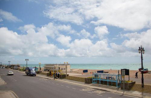 Lovely 3-Bedroom Apartment with Stunning Sea Views - Foto 4