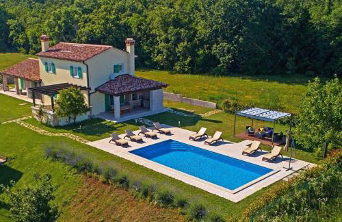 Villa Agnese, a charming pool villa surrounded by nature - Foto 34