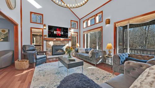 Big Bass Hideaway with Hot Tub - Foto 2