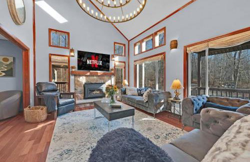 Big Bass Hideaway with Hot Tub - Foto 2