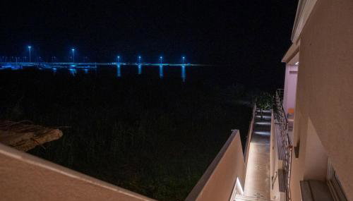 TSABAS BEACH SIDE APARTMENTS ΤΣΑΜΠΑΣ ΠΑΡΑΛΙΑΚΑ Διαμερίσματα 4 - Foto 2