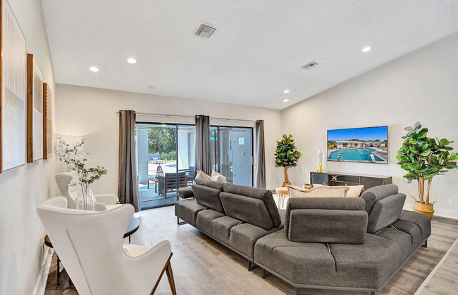 7 Br Home with Pool Gameroom & Soccer - Foto 34