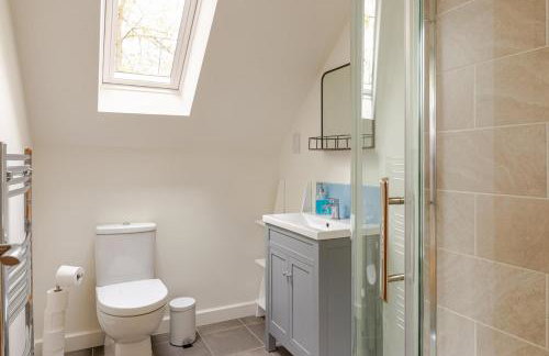 Idyllic village, gateway to the Cotswolds, nr pub - Photo 10