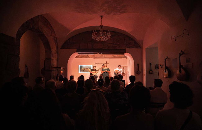 Espetáculo de fado na Casa da Guitarra - Foto 13