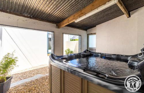 Gîte Ecrin de Verdure Jacuzzi et piscine - Photo 14