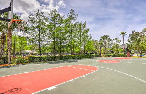 Cheery Condo with Community Pool and Waterslide! - Foto 37