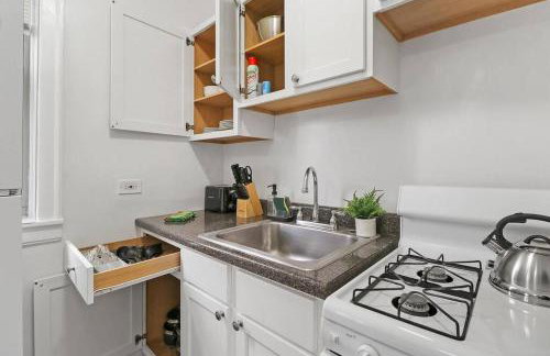 Charming 1BR Unit Close to Vibrant Shops & Dining - Montrose 1B - Foto 7